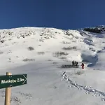 Lofoten Planet - Boutique Jaktstuga Sørvågen