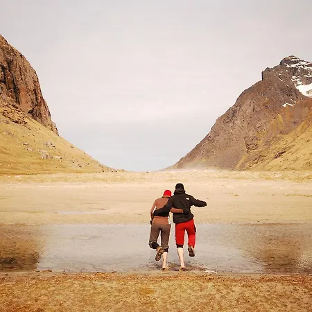 Lodge Lofoten Planet Basecamp *